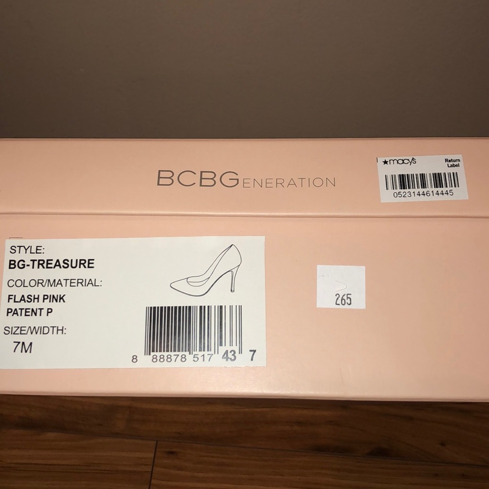 BCBGeneration BG-Treasure Pumps - Picture 8 of 8